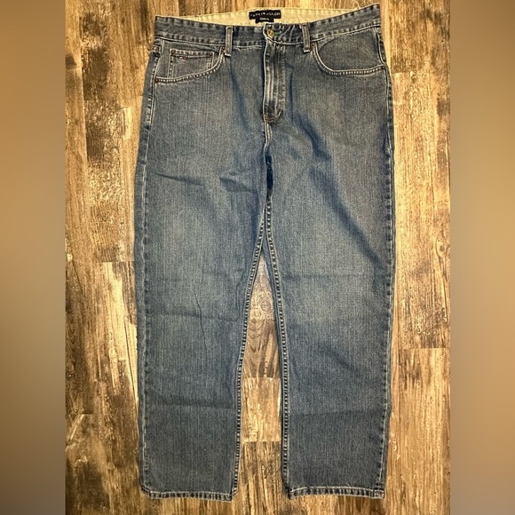 Tommy Hilfiger classic fit medium wash blue denim jeans men’s 36/30‎